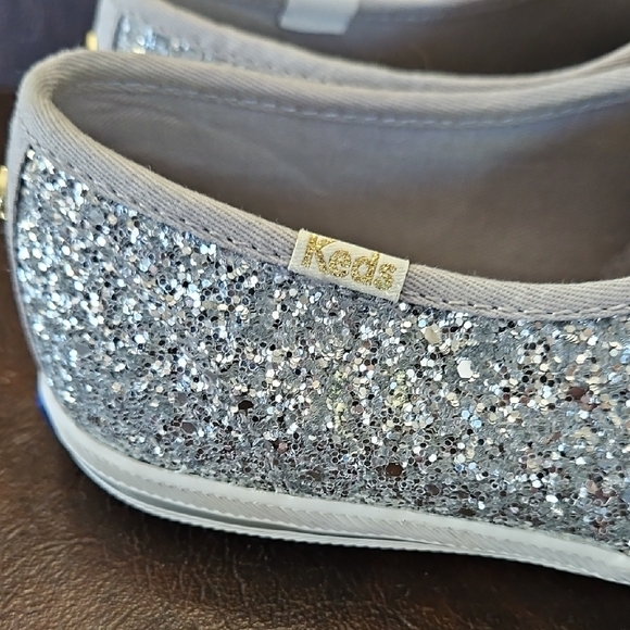 Kate Spade Keds Silver Glitter Sneakers Size 8 - Picture 4 of 13